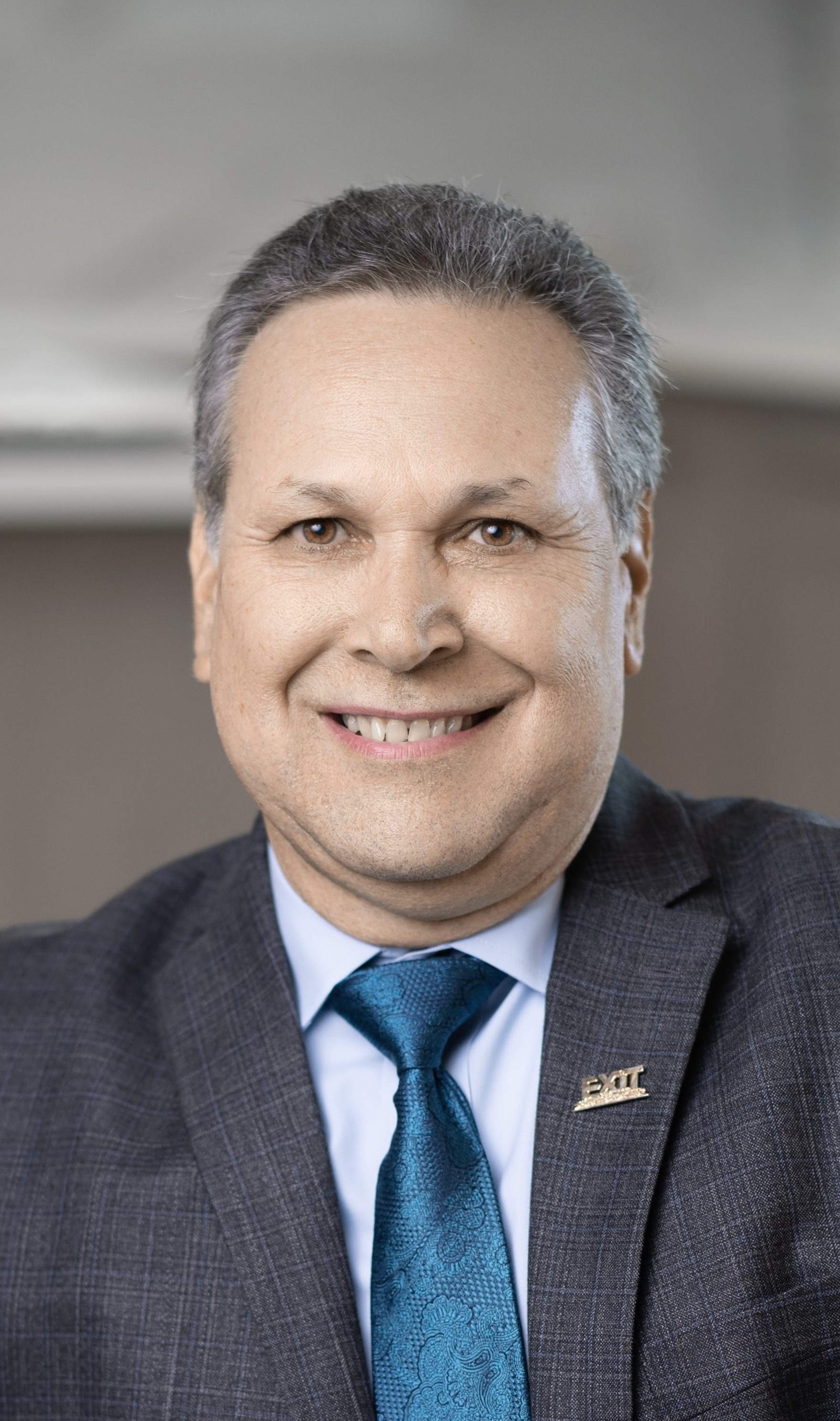 Realtor Profile Picture