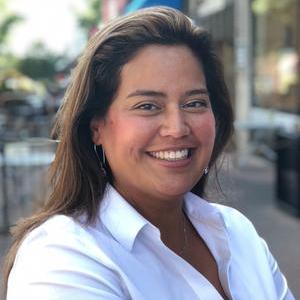 Realtor Profile Picture