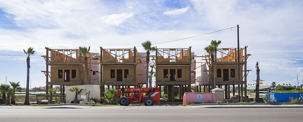 New Port Aransas homes under construction