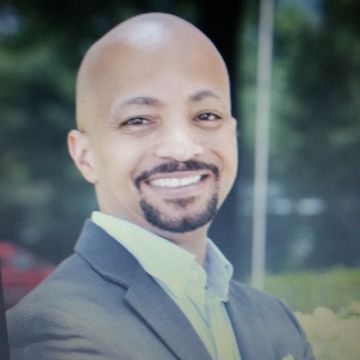 REALTOR® Profile Picture