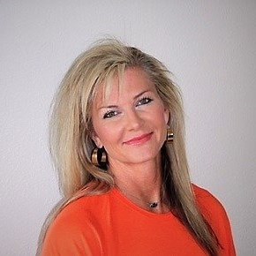 REALTOR® Profile Picture