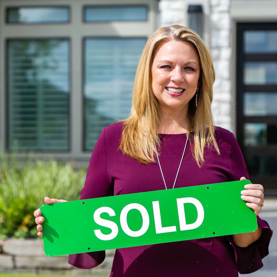REALTOR® Profile Picture