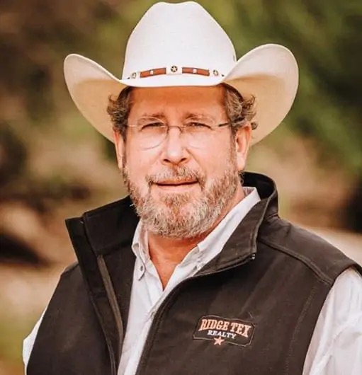 REALTOR® Profile Picture