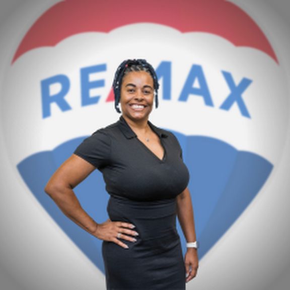REALTOR® Profile Picture