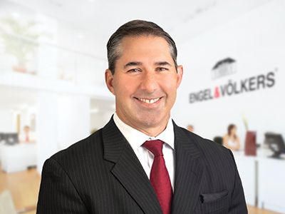 REALTOR® Profile Picture