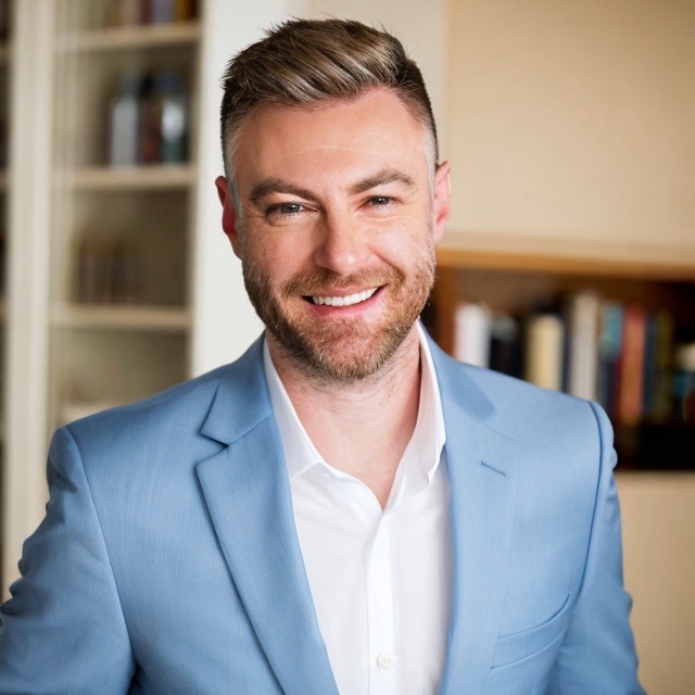 REALTOR® Profile Picture