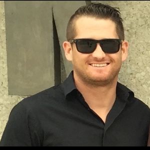 REALTOR® Profile Picture