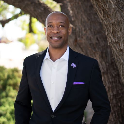 REALTOR® Profile Picture