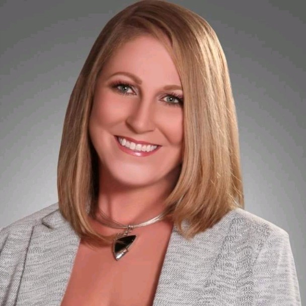 REALTOR® Profile Picture