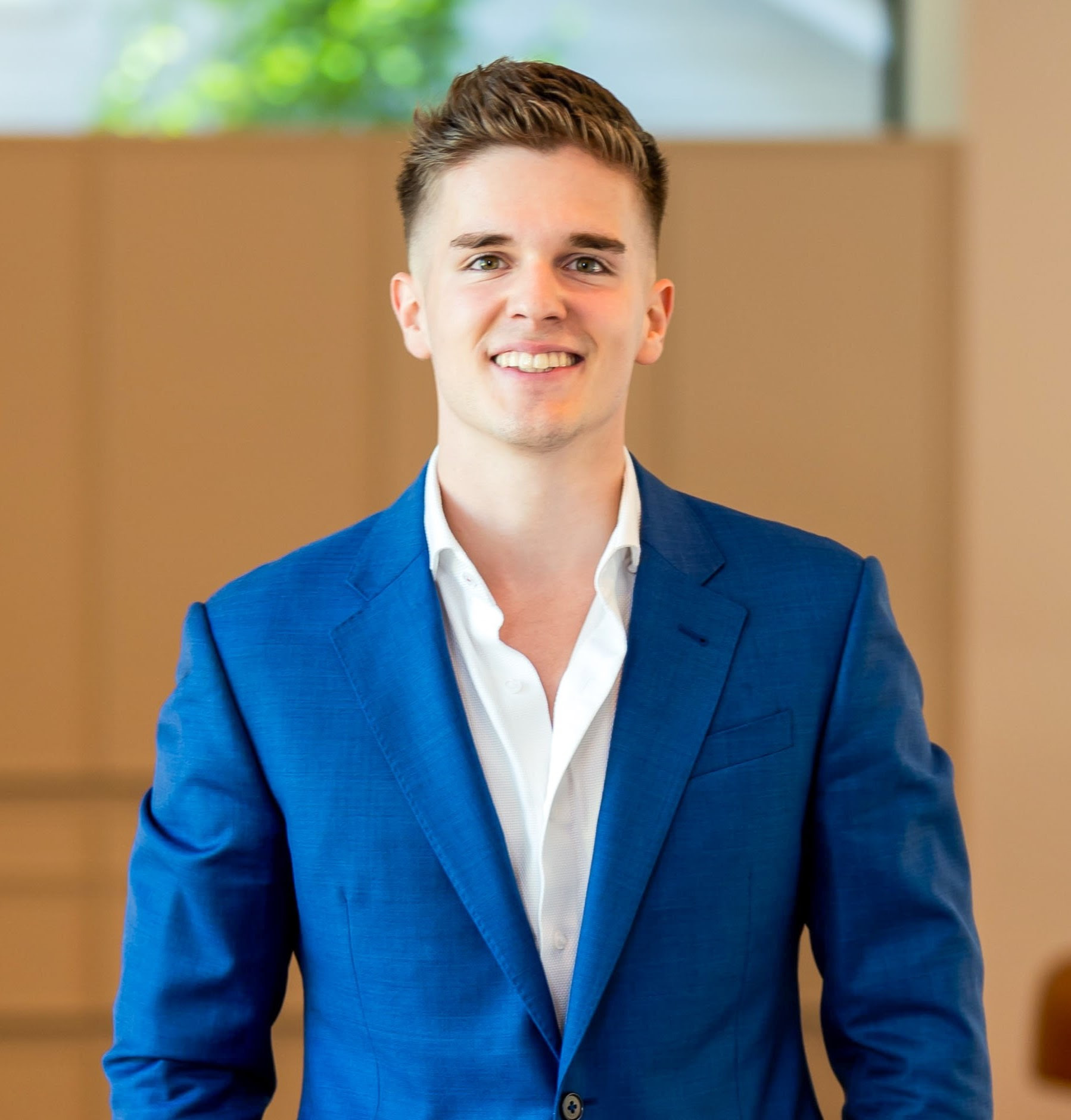 REALTOR® Profile Picture