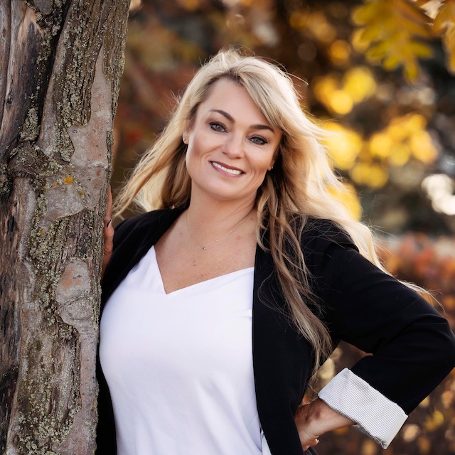 REALTOR® Profile Picture